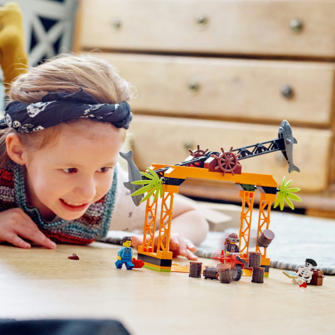 Atacul rechinilor [4]