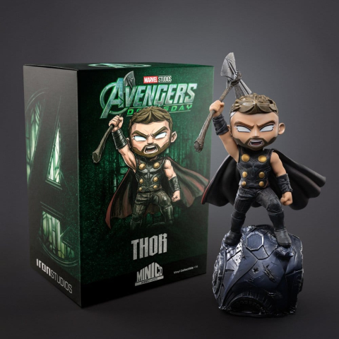 Collectibles - Avengers: Doomsday Minico Mini Figure Thor