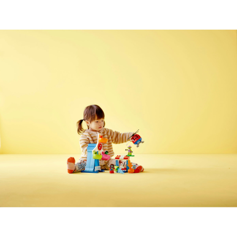 Aventura in Parcul de Distractii [4]