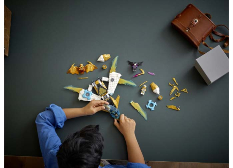 Avionul Dragon de Aur al lui Zane [3]