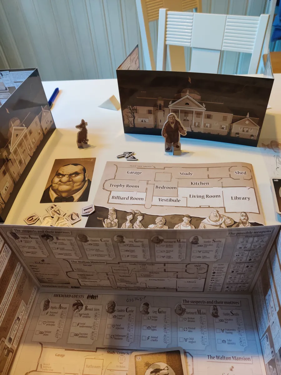 Awkward Guests: The Walton Case Board Game (English) [2]