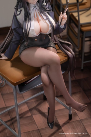 Azur Lane PVC Figure 1/6 Azuma Career Counseling for the Groom Ver. Deluxe Edition 27 cm [9]