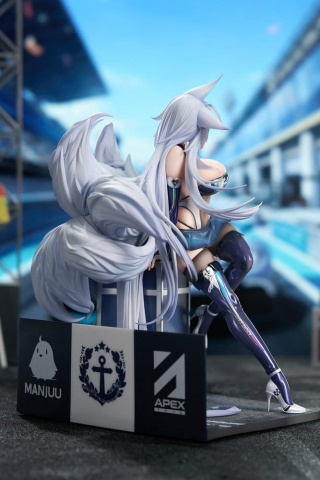 Azur Lane PVC Figure 1/7 Shinano Moonlit Chrome Ver. 25 cm [4]
