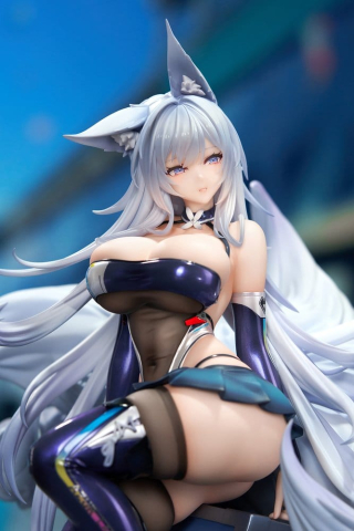 Azur Lane PVC Figure 1/7 Shinano Moonlit Chrome Ver. 25 cm [11]