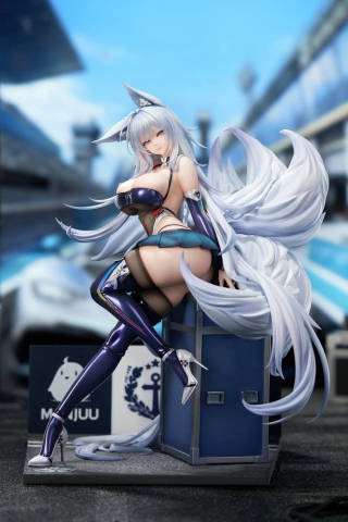 Azur Lane PVC Figure 1/7 Shinano Moonlit Chrome Ver. 25 cm [3]