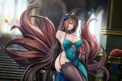Azur Lane PVC Statue 1/7 Amagi: Throne of Fallen Petals Ver. 27 cm [4]