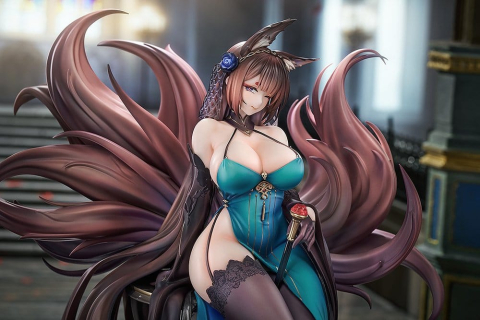 Azur Lane PVC Statue 1/7 Amagi: Throne of Fallen Petals Ver. 27 cm [3]