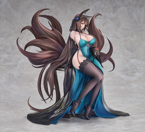 Azur Lane PVC Statue 1/7 Amagi: Throne of Fallen Petals Ver. 27 cm [7]