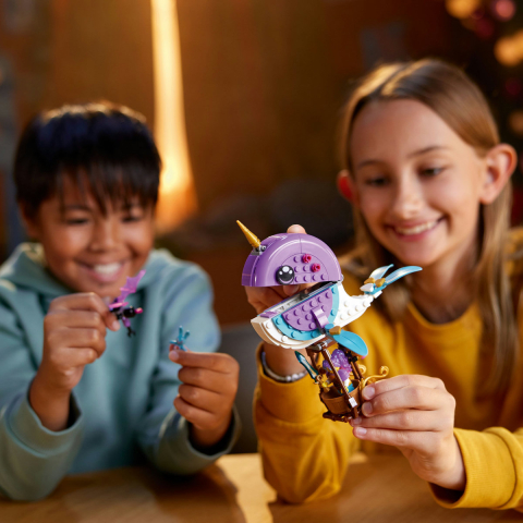 Balonul cu aer cald in forma de narval [4]