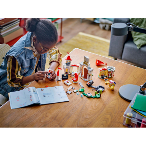 LEGO Super Mario Batalia cu Roy la castelul lui Peach 71435 [3]