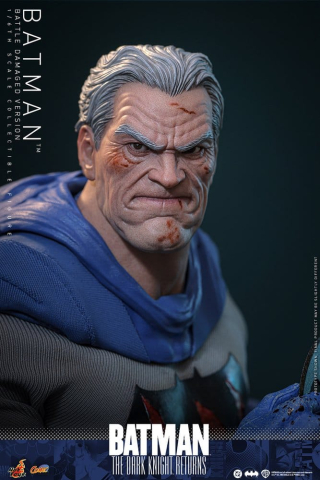 Batman: The Dark Knight Returns Comic Masterpiece Action Figure 1/6 Batman (Battle Damaged Version) 32 cm [17]