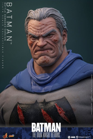 Batman: The Dark Knight Returns Comic Masterpiece Action Figure 1/6 Batman (Battle Damaged Version) 32 cm [19]