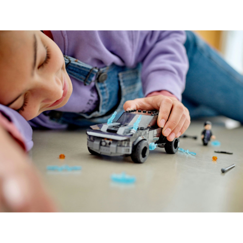 Batmobile: Urmarirea lui Penguin [4]