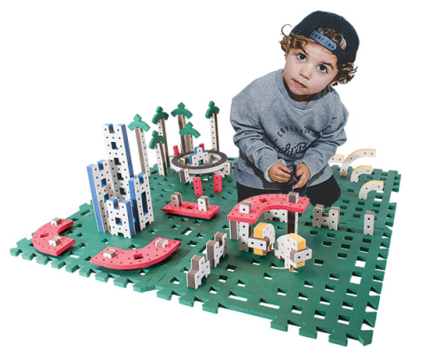 Jocuri - Baza pentru constructii cu blocuri de spuma, Bakoba