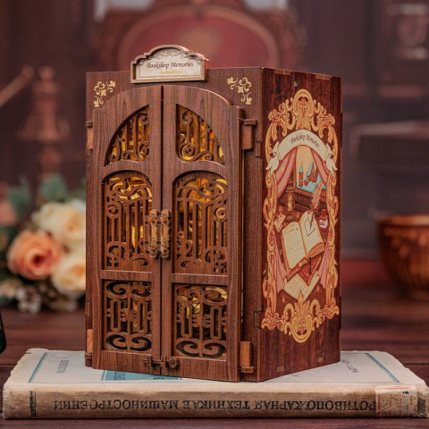 Bookshop Memories - DIY Book Nook Kit cu LED [4]