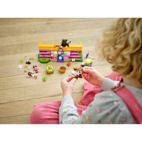 Cafeneaua de Adoptat Animale [3]