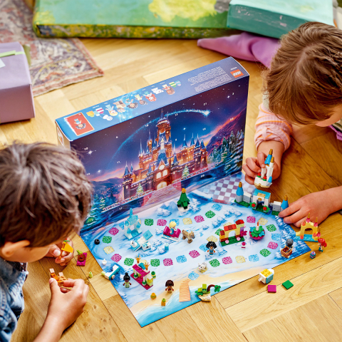 Calendar de advent LEGO Disney [5]