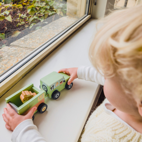 Camion din lemn pentru transport animale de ferma, Orange Tree Toys [4]