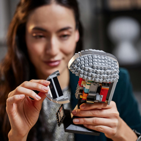 LEGO Star Wars Casca Mandalorianului 75328 [7]