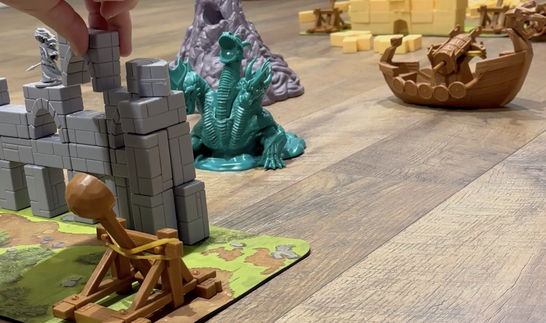 Catapult Feud [1]