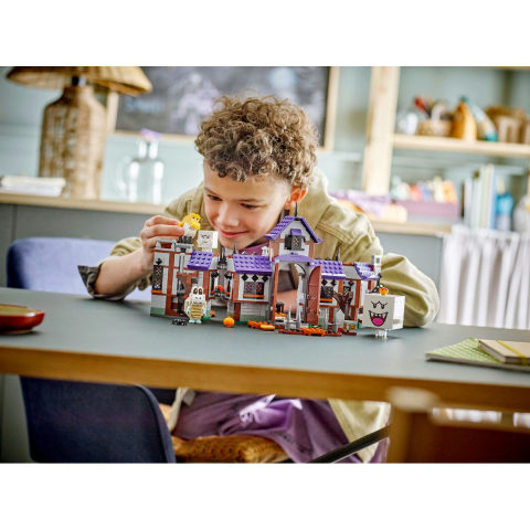 LEGO Super Mario Conacul bantuit al lui King Boo 71436 [4]