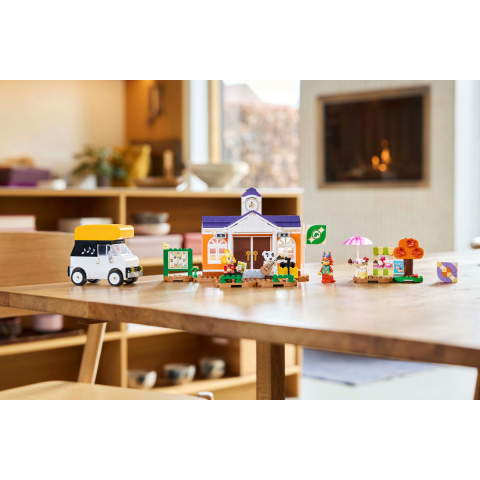 LEGO Animal Crossing Concertul lui K.K. la Plaza 77052 [5]