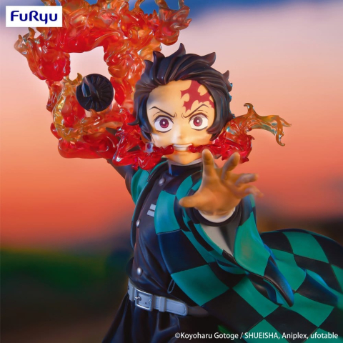 PRECOMENZI - Demon Slayer: Kimetsu no Yaiba Exceed Creative Figure PVC Figure Kamado Tanjiro 16 cm
