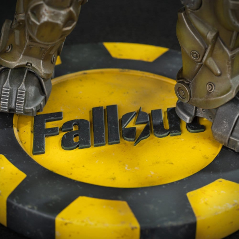 Fallout (Amazon) PVC Figure NCR Power Armor 25 cm [10]