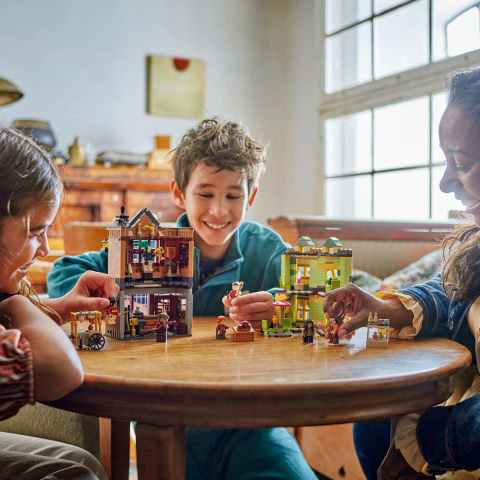 LEGO Harry Potter Diagon Alley: Quality Quidditch & Ice Cream 76452 [5]