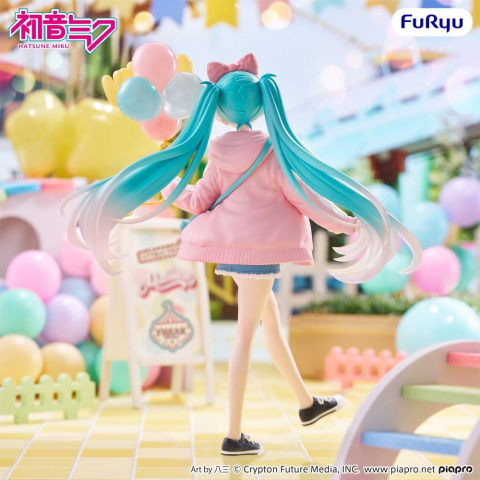 Hatsune Miku Muchute PVC Figure Theme Park Date Version 19 cm [1]