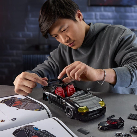 PRECOMENZI - Hot Wheels Elite Mattel Brick Shop Building Set 1/16 '94 Toyota Supra MKIV