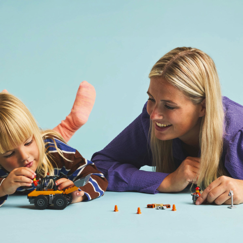 LEGO City Încărcător pe roţi galben pentru construcţii 60450 [6]