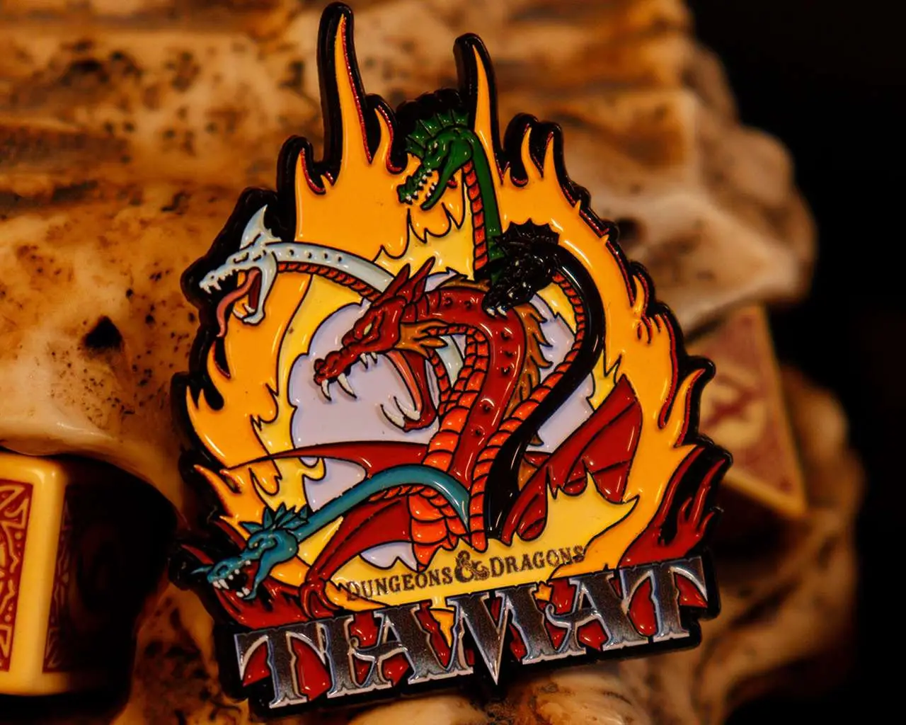Noutati - Insigna Dungeons & Dragons The Cartoon 40th Anniversary