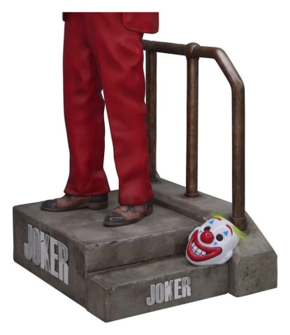 PRECOMENZI - Joker (2019) Life-Size Base The Joker 42 cm