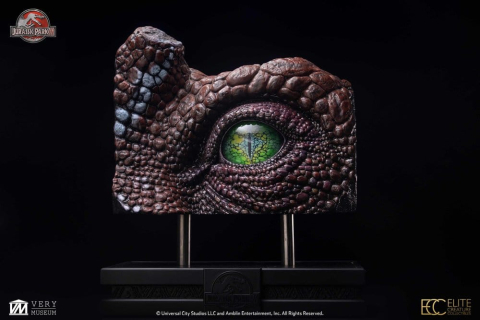Jurassic Park III Replica Bust Spinosaurus Eye Prop (Reproduction) 39 cm [9]