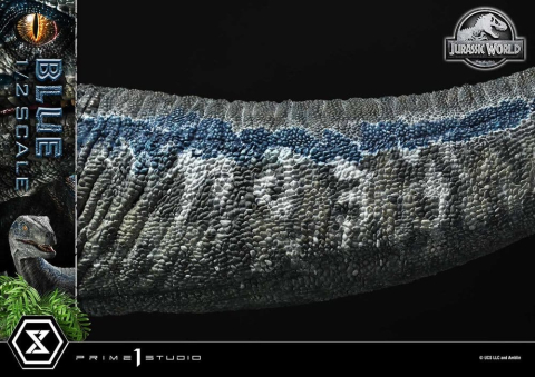 Jurassic World: Fallen Kingdom (Film) Legacy Museum Collection Statue 1/2 Blue 88 cm [15]