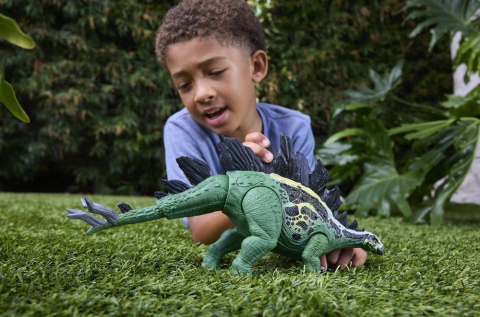 Jurassic World: Survival Action Figure Gigantic Thrashers Stegosaurus [3]