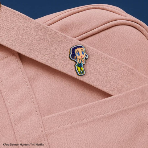 KPop Demon Hunters Zoey Chibi Enamel Pin Oficial [2]