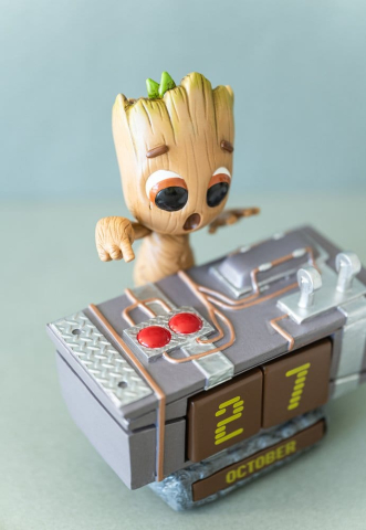 Marvel 3D Perpetual Calendar Groot Death Button 12 cm [4]