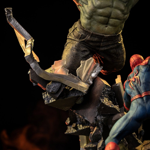 Marvel Comics Art Scale Statue 1/10 Spider-Man vs Hulk 38 cm [10]
