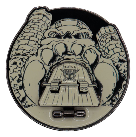 Fashion & Accessories - Masters of the Universe Pin Badge Hinged Castle Grayskull Limited Edition