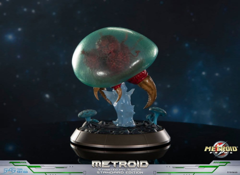 Metroid Prime PVC Figure Metroid (Standard) (Glow in the Dark) 21 cm [6]