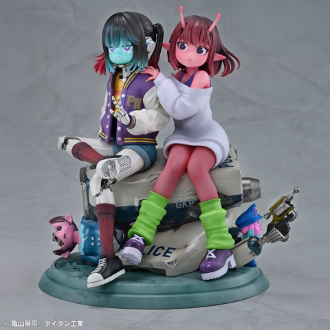 Milky Subway The Galactic Limited Express PVC Figures 2-Pack Chiharu & Makina 18 cm [4]