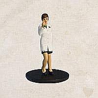 Miniaturi Arkham Horror - Miniatura premium Arkham Horror - Kate Winthrop