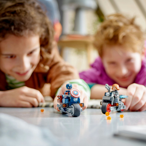 Motocicletele lui Black Widow si Captain America [4]