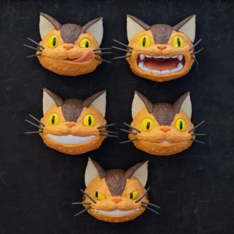 PRECOMENZI - My Neighbor Totoro Magnet Catbus face Blind Box Assortment (6)