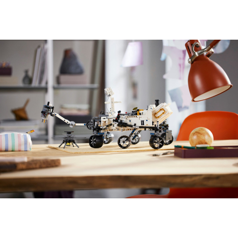 LEGO Technic NASA Mars Rover Perseverance 42158 [5]