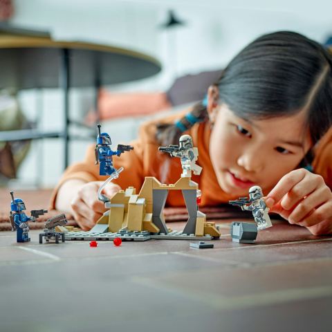 LEGO Star Wars Ambuscada pe Mandalore 75373 [4]