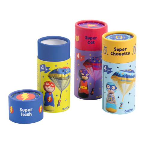 Parasutist Erou in zbor, Djeco [2]