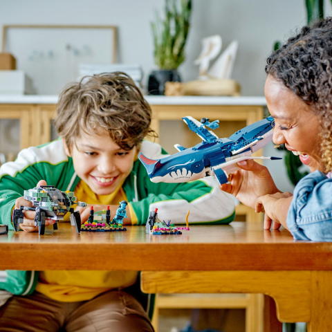 Payakan the Tulkun & Crabsuit [4]